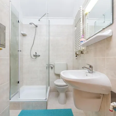 Katie 1 By Interhome Appartement