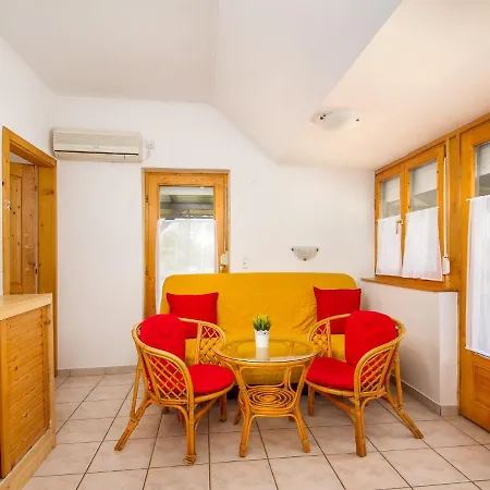 Katie 1 By Interhome Balatonmariafurdo