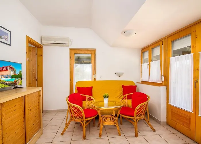 Katie 1 By Interhome Balatonmariafurdo